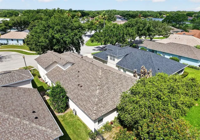 4th image of 8051 Saint James Wy, Mount Dora, FL 32757 | MLS# G5113360