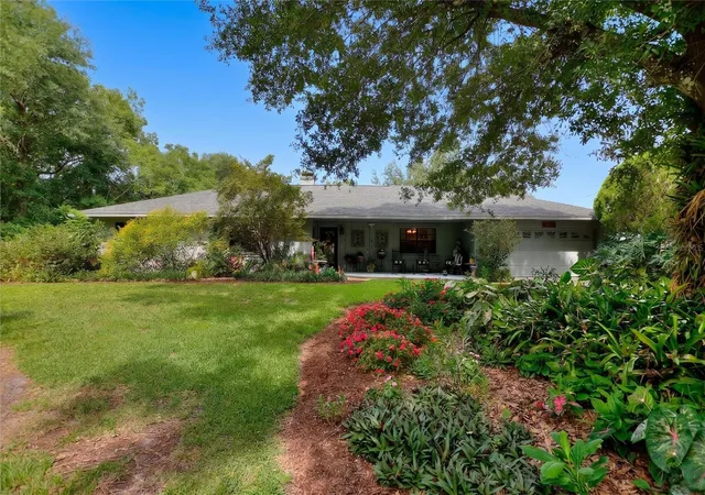 5th image of 7 Lake Arrowhead Dr, Winter Haven, FL 33880 | MLS# P4938946