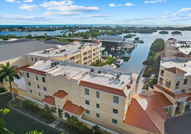 Homes for sale in Osprey, FL | 14041 Bellagio Wy #318, Osprey, FL 34229 | MLS# A4696101
