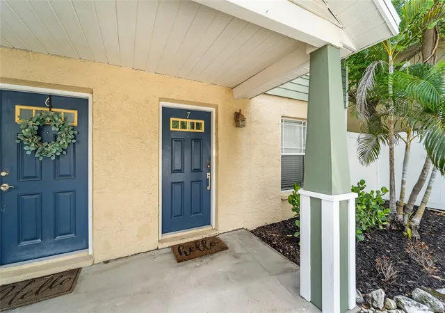 Photo 3 of Townhouse for sale at 106 S Habana Ave #7, Tampa, FL 33609 | MLS# TB8516072 | Listing updated on 2026-10-04