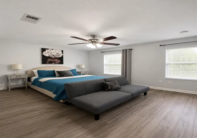 Listing Photo 4 - Condo for sale in building located at 4663 Sw 48Th Dr, Gainesville, FL 32608 - Unit #137