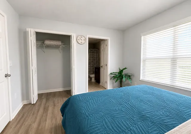 Listing Photo 5 - Condo for sale in building located at 4663 Sw 48Th Dr, Gainesville, FL 32608 - Unit #137