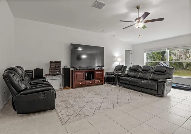 Photo 3 of Single family home for sale at 1856 Red Loop, Lakeland, FL 33801 | MLS# S5151355 | Listing updated on 2026-08-08