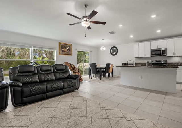 Photo 4 of Single family home for sale at 1856 Red Loop, Lakeland, FL 33801 | MLS# S5151355 | Listing updated on 2026-08-08