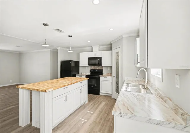 Photo 2 of Manufactured home for sale at 23950 Bass Rd, Astor, FL 32102 | MLS# V4949488 | Listing updated on 2026-09-24