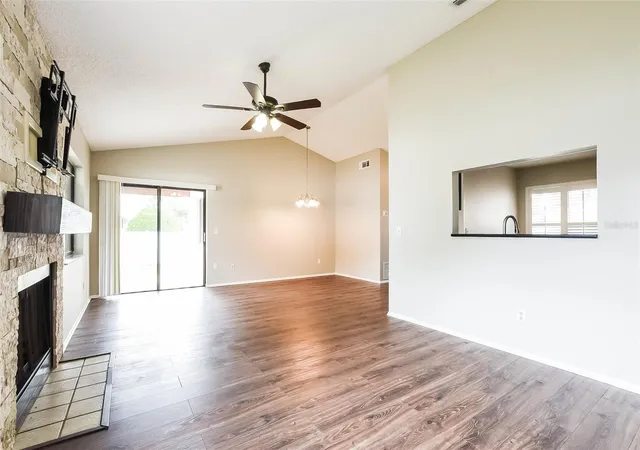 Photo 3 of Single family home for sale at 7313 Radiant Cir, Orlando, FL 32810 | MLS# O6414212 | Listing updated on 2026-10-26