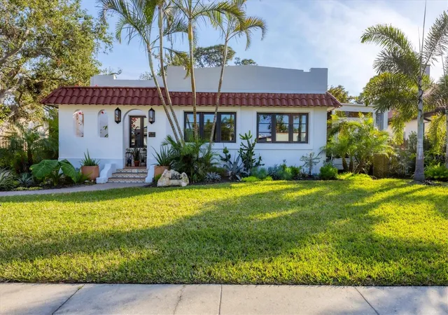 2nd image of 1864 Clematis St St, Sarasota, FL 34239 | MLS# A4696114