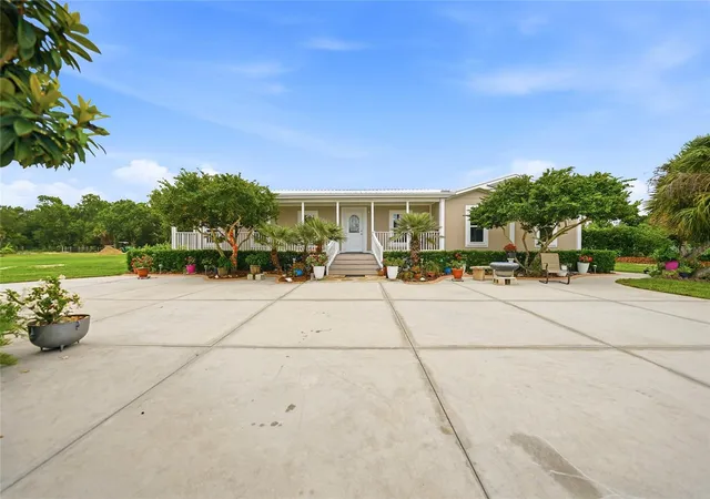 2nd image of 11354 Se South Hog Bay Ave, Arcadia, FL 34266 | MLS# C7526990