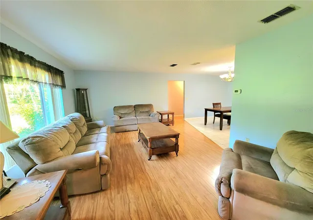 4th image of 19725 Sw Beach Blvd, Dunnellon, FL 34431 | MLS# OM726103