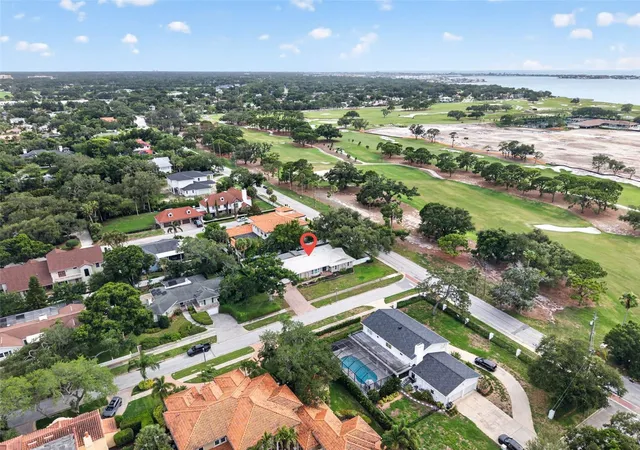 2nd image of 303 Roebling Rd S, Belleair, FL 33756 | MLS# TB8516158