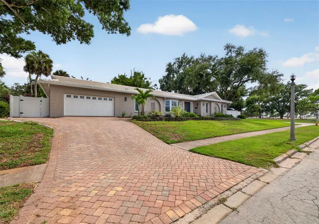 1st image of 303 Roebling Rd S, Belleair, FL 33756 | MLS# TB8516158