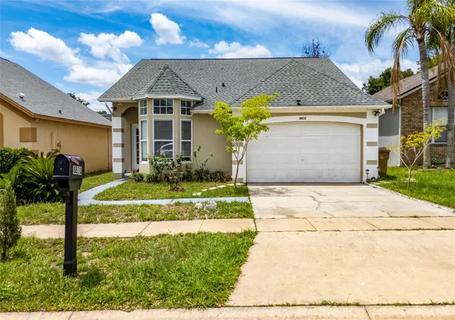 Homes for sale in Kissimmee, FL | 8810 Kensington Ct, Kissimmee, FL 34747 | MLS# S5151363