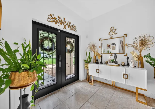 image of 1801 Waterside Oaks Dr, Orange City, FL 32763 | MLS# V4949489