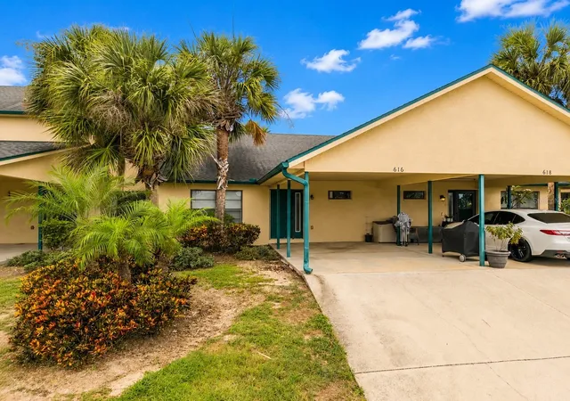 1st image of 616 Yardarm Dr #8, Apollo Beach, FL 33572 | MLS# TB8516195