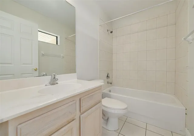 3rd image of 616 Yardarm Dr #8, Apollo Beach, FL 33572 | MLS# TB8516195