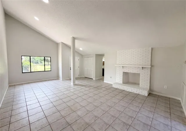 Photo 3 of Single family home for sale at 8 Bumelia Ct, Homosassa, FL 34446 | MLS# O6414275 | Listing updated on 2026-09-21