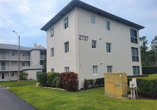 Homes for sale in Clearwater, FL | 2737 E Enterprise Road, Clearwater, FL 33759 | Houzeo