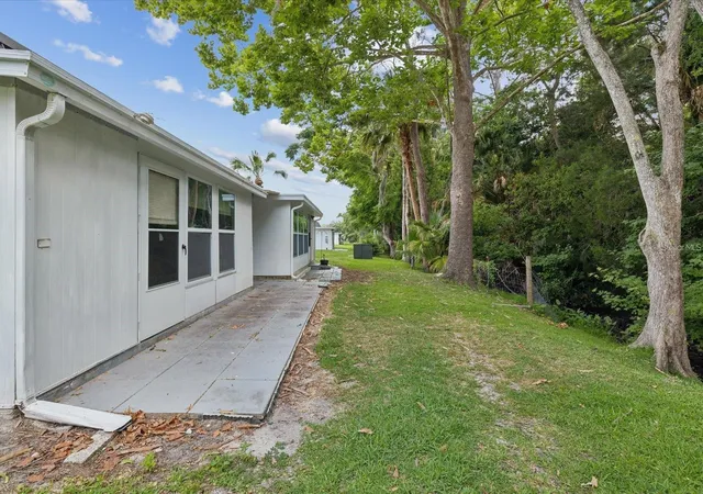 Homes for sale in New Port Richey, FL | 11935 Bayonet Lane, New Port Richey, FL 34654 | Houzeo