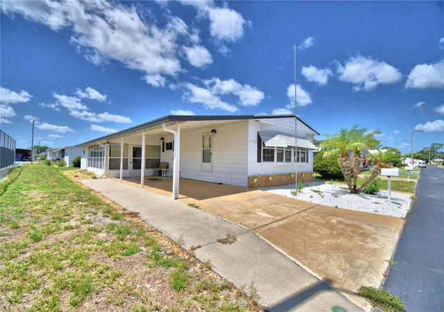 Photo 2 of Manufactured home for sale at 4132 Sprucewood St, Winter Haven, FL 33880 | MLS# P4938951 | Listing updated on 2026-07-30