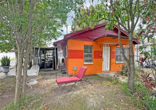 Photo 2 of Single family home for sale at 3511 E 23rd Avenue, Tampa, FL 33605 | MLS# TB8516232 | Listing updated on 2026-08-21