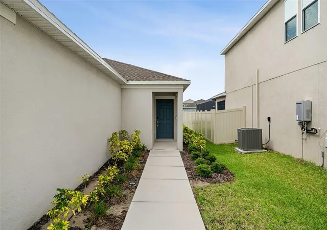 Homes for sale in Palmetto, FL | 6434 Milestone Loop, Palmetto, FL 34221 | MLS# A4696142