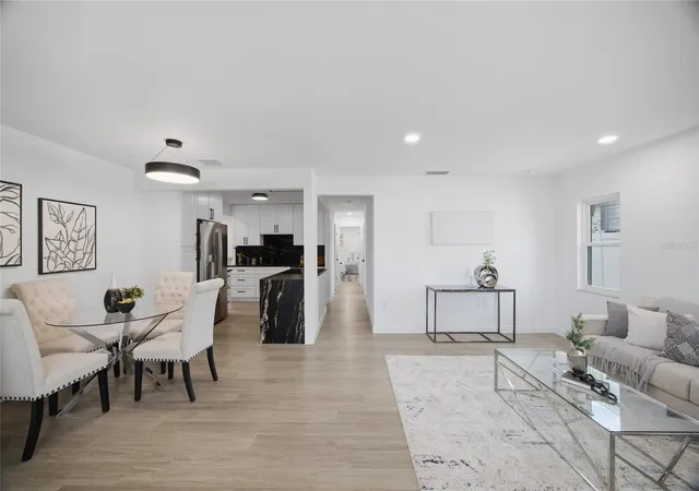 2nd image of 5207 W Cleveland St, Tampa, FL 33609 | MLS# TB8516242