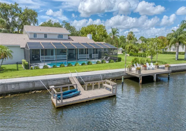 Homes for sale in New Port Richey, FL | 5623 Hull Ct, New Port Richey, FL 34652 | MLS# W7886467