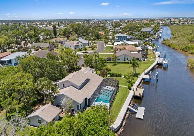 Homes for sale in New Port Richey, FL | 5623 Hull Ct, New Port Richey, FL 34652 | MLS# W7886467