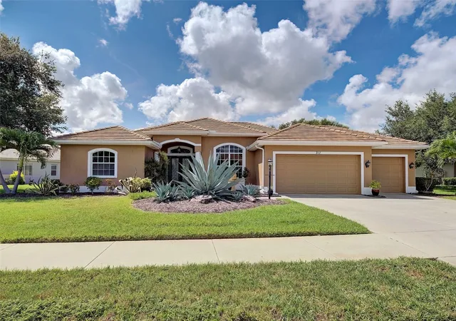Photo 2 of Single family home for sale at 311 Wild Pine Way, Venice, FL 34292 | MLS# N6144613 | Listing updated on 2026-10-21
