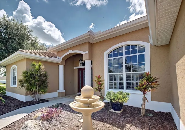 Photo 4 of Single family home for sale at 311 Wild Pine Way, Venice, FL 34292 | MLS# N6144613 | Listing updated on 2026-10-21
