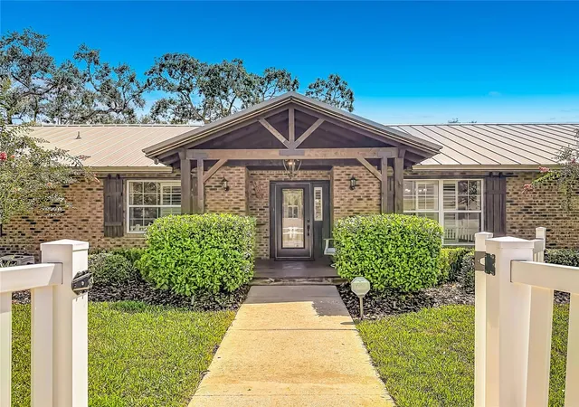 Photo 2 of Single family home for sale at 4627 Canary St, Orlando, FL 32812 | MLS# O6414318 | Listing updated on 2026-09-12