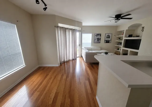 5th image of 8413 Lucuya Wy, Temple Terrace, FL 33637