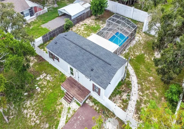 Photo 2 of Manufactured home for sale at 7194 Sealawn Dr, Spring Hill, FL 34606 | MLS# TB8516298 | Listing updated on 2026-10-01