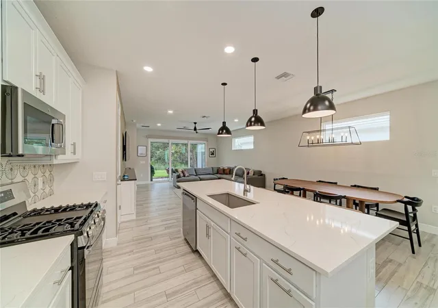 Photo 2 of Single family home for sale at 1079 Waterline Ct, Sarasota, FL 34240 | MLS# A4696172 | Listing updated on 2026-10-04