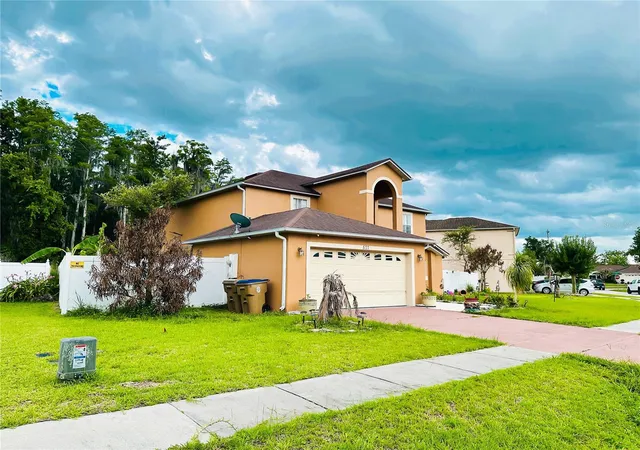 Photo 3 of Single family home for sale at 577 Pinehurst Cvs, Kissimmee, FL 34758 | MLS# S5151383 | Listing updated on 2026-10-15