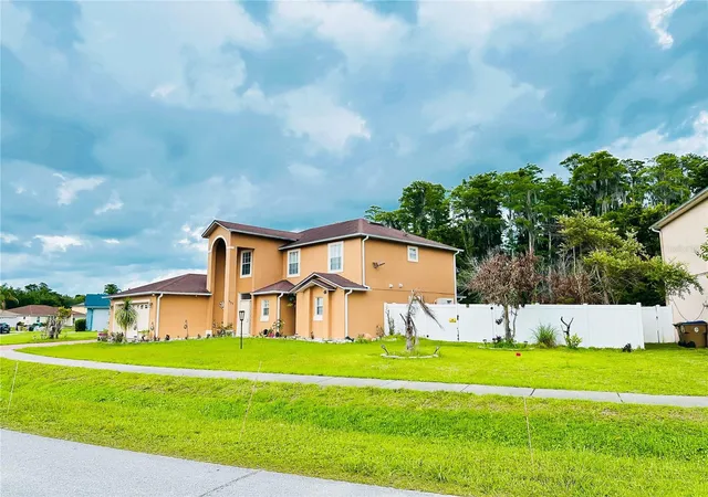 Photo 4 of Single family home for sale at 577 Pinehurst Cvs, Kissimmee, FL 34758 | MLS# S5151383 | Listing updated on 2026-10-15