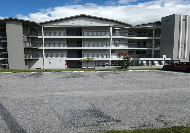 Photo 1 of Condo for sale at 1064 Lotus Pkwy #915, Altamonte Springs, FL 32714 | MLS# O6414382 | Listing updated on 2026-10-05