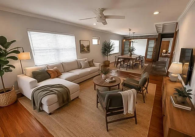 Photo 2 of Single family home for sale at 2121 Ivanhoe Rd, Orlando, FL 32804 | MLS# O6414388 | Listing updated on 2026-09-15
