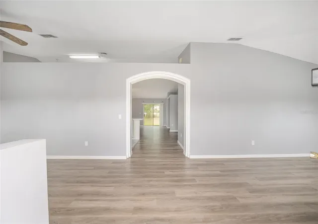 Photo 2 of Single family home for sale at 20 Pine Ct Loop, Ocala, FL 34472 | MLS# C7527007 | Listing updated on 2026-10-08