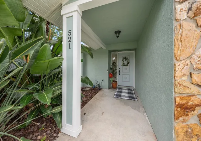 2nd image of 521 Meravan Dr, Palm Harbor, FL 34683 | MLS# TB8516343