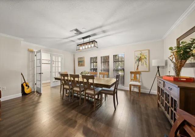 4th image of 521 Meravan Dr, Palm Harbor, FL 34683 | MLS# TB8516343