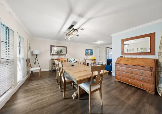 5th image of 521 Meravan Dr, Palm Harbor, FL 34683 | MLS# TB8516343