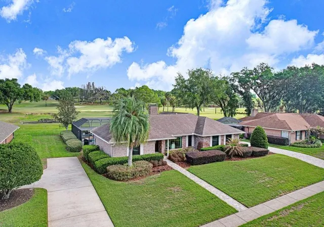 2nd image of 2809 Fairway View Dr, Valrico, FL 33596 | MLS# TB8516354