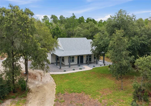 Photo 2 of Single family home for sale at 18272 Sw 65th Loop, Dunnellon, FL 34432 | MLS# OM726139 | Listing updated on 2026-06-12