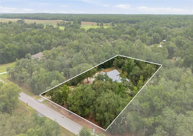 Photo 3 of Single family home for sale at 18272 SW 65th Loop, Dunnellon, FL 34432 | MLS# OM726139 | Listing updated on 2026-06-12