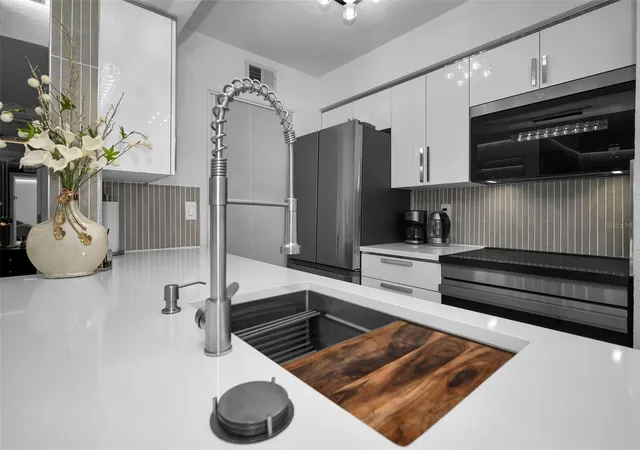 3rd image of 500 Belcher Rd S #108, Largo, FL 33771 | MLS# TB8516373