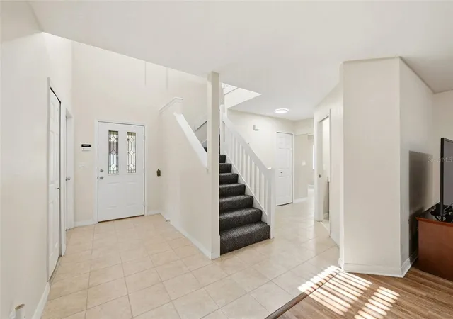 4th image of 5351 Aurora Dr, Leesburg, FL 34748 | MLS# O6414429