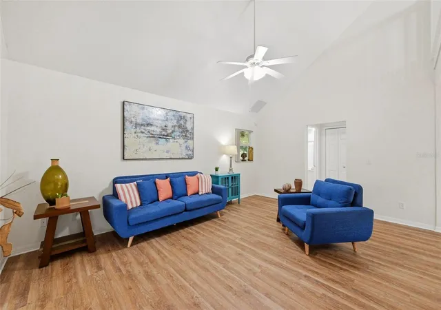 5th image of 5351 Aurora Dr, Leesburg, FL 34748 | MLS# O6414429