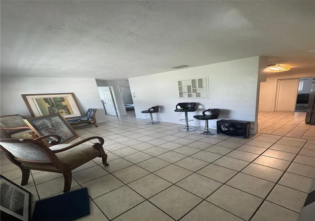 2nd image of 820 Pineland Ave, Venice, FL 34285 | MLS# A4696198