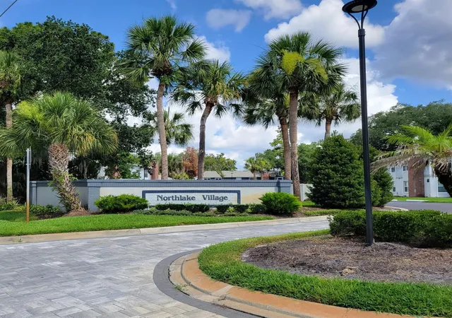 2nd image of 1808 Northlake Dr, SANFORD, FL 32773